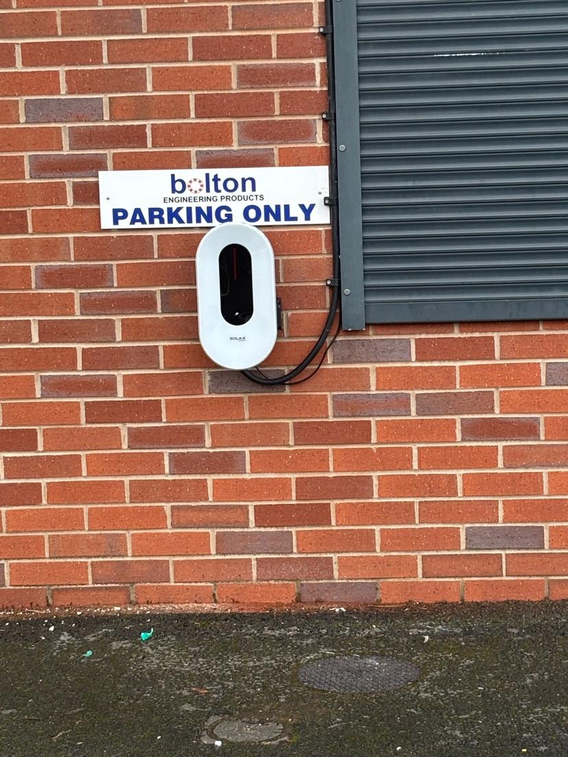 SolaX commercial EV charger